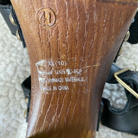 Retro style sandals with adjustable straps and block heel Size: 10 - XL - Picture 11 of 11